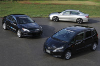 2012年12月の「ホンダミーティング」において、試乗車として用意された3台のハイブリッド試作車。