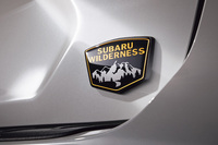 「ウィルダネス」は、北米市場のアウトドアニーズに応えるため誕生した、スバルのアドベンチャーシーンをけん引するとされるSUVブランド。走破性と機能性を高め、タフなデザインを取り入れることで、スバルのSUVラインナップのなかでも際立ったオフロード性能を実現しているとうたわれる。