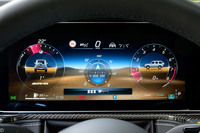 メーター用のスクリーンにも同様の情報が表示できる。