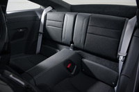 「911 GT3ツーリングパッケージ」には、GT3としては初めてリアシートがオプション設定された。