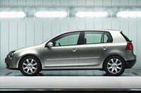 【写真上】「Gli」
【写真下】スポーティ版「GT」