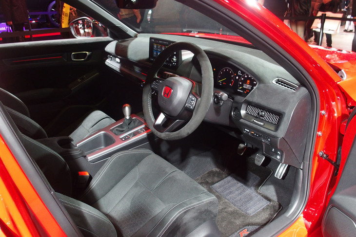 ホンダ・シビック タイプRレーシングブラックパッケージ