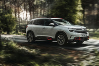 シトロエンのミドルサイズSUV「C5エアクロスSUV」発売の画像