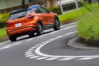 今回は410kmの距離を試乗。燃費は満タン法で13.2km/リッター、車載の燃費計で14.2km/リッターを記録した。