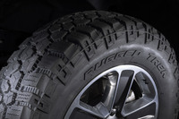 オフロードを知り尽くしたアメリカンタイヤ「COOPER Discoverer Rugged Trek」の実力を体感の画像