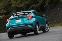 グレード構成はハイブリッド車の「S」「G」、ターボ車の「S-T」「G-T」の4種類が設定される予定。写真はターボ車の「S-T」。