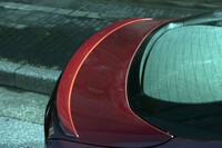 リアハッチの後端には、「Mリアスポイラー」と呼ばれるリップスポイラーが装着されている。