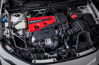 「K20C」と呼ばれる2リッター直4ターボエンジンは先代からのキャリーオーバー。スペックは10PSと20N・mアップした最高出力330PS、最大トルク420N・mにとどまるが、パーツの改良や徹底した軽量化などを行い、レスポンスの向上が図られている。