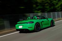 今回は320kmほどの道のりを試乗。燃費は満タン法で8.5km/リッター、車載の計測器で8.7km/リッターを記録した。