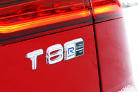ボルボV60 T8 Twin Engine AWD R-DESIGN
