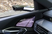 「バーチャルエクステリアミラー」は26万円のオプション。普及が進まないが、「レクサスES」や「ホンダe」などよりも映像自体はクリアだ。