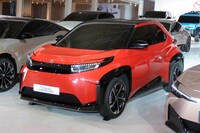 都市型EV「bZ SMALL CROSSOVER」。ボディーサイズはコンパクトでありながら、快適な車内空間を実現しているという。