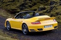 「ポルシェ911ターボカブリオレ」はATのみで発売の画像