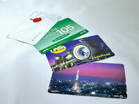 親切なwebCGスタッフたちが筆者に恵んでくれたテレホンカードの数々。