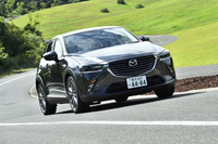 ガソリンモデルの車重は、同等グレードのディーゼルと比べて30kg程度重い(写真は1.5リッターディーゼルを搭載する「XDノーブル・ブラウン」)。