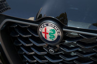 100年を優に超える歴史を誇るアルファ・ロメオ。モータースポーツでの輝かしい戦績や、テクノロジーオリエンテッドな名車の数々から、いまだに熱心なファンの多いブランドだ。