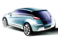 テールゲートは「アウトランダー」と同じく、上下分割で開閉する。