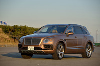 2016年6月に日本導入が発表された「ベンテイガ」。ベントレー自慢の6リッターW12ツインターボエンジンが搭載される。