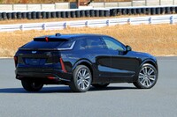 2025年5月に日本に導入される「キャデラック・リリック」。GMのBEV戦略の柱となるモデルで、2024年には米国で2万8402台を販売。量販車種の「シボレー・エクイノックスEV」(2万8874台)に迫る台数を記録している。