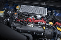 “これが最後”となる「EJ20」型エンジン。回転系パーツの重量公差・回転バランス公差の低減が図られ、「レーシングエンジンにも迫る精度」(ウェブサイトより)で仕上げられているという。