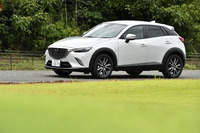 ガソリンエンジン搭載車の美点は軽快さ。動き出しの敏しょうさは、ディーゼルモデルには求め得ないキャラクターだ。