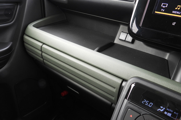 スズキ・スペーシア ギア ハイブリッドXZターボ(オープントレー)