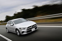 メルセデス・ベンツA180スタイル