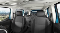 安全・便利な装備が充実 プジョーの限定車「リフター ロングGTドライブエディション」発売の画像
