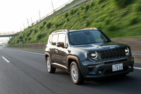 ボディーカラーは試乗車の「グラファイトグレー」を含む全5色。今回の改良により、新たに「ソーラーイエロー」が採用された。