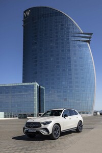 メルセデス・ベンツGLC220d 4MATIC