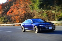 日本では2017年4月にデビューした新型「アウディA5/S5」シリーズ。今回は4ドアクーペスタイルの「S5スポーツバック」に試乗した。