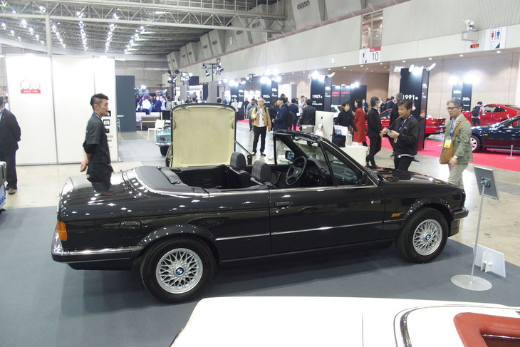 BMW 320iカブリオレ(1989年)