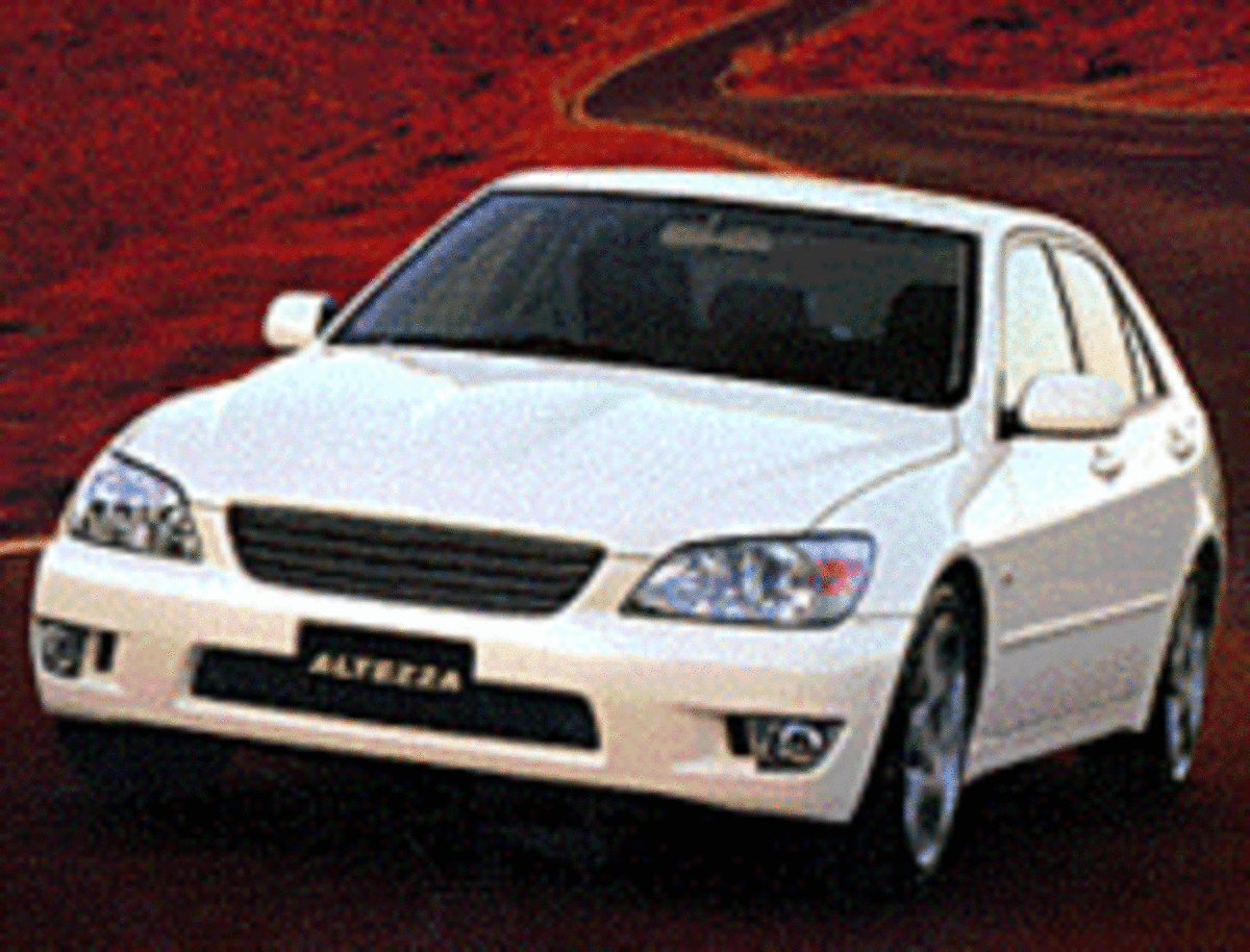 TOYOTAアルテッツァボディー トヨタ アルテッツァ のボディサイズ - Spec Tank