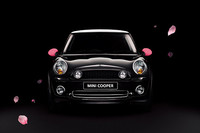 「MINI」に、桜モチーフの特別仕様車