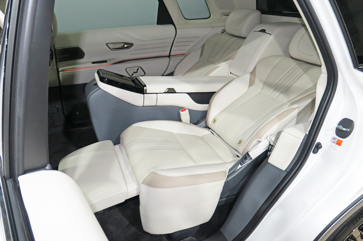 トヨタ・センチュリー(リアシート)