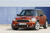 「MINI」が内外装をリニューアル