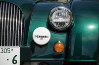 ヘッドランプは古式ゆかしき丸目2灯だが、レンズの中身は最新のLED式となっている。