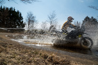 試乗会では、ダートやポンド(池)からなるオフロードコースも走行できたが、それでも「ノーデン901」の限界性能をうかがうには至らなかった。