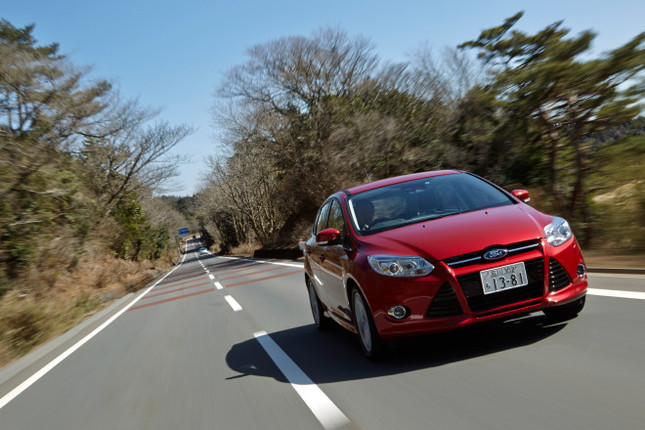 【スペック】全長×全幅×全高=4370×1810×1480mm/ホイールベース=2650mm/車重=1380kg/駆動方式=FF/2リッター直4DOHC16バルブ(170ps/6600rpm、20.6kgm/4450rpm)/燃費=12.0km/リッター(JC08モード)/価格=293万円(テスト車=同じ)