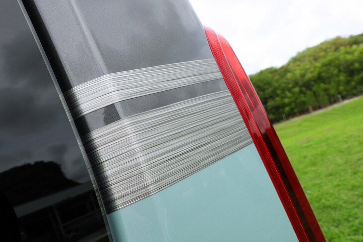 スズキ・スペーシア ギア ハイブリッドXZターボ(Dピラー)