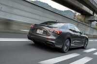 アダプティブクルーズコントロールやステアリングアシスト機能は標準装備となっている。