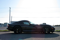 高橋名人ばりにリモコンキーを連打しても、「バイパー」は巌(いわお)のごとく沈黙を守るのみである。貴様……。