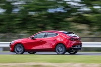 マツダ3ファストバックXD Lパッケージ