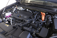 プラグインハイブリッドの「RS」とハイブリッドの「Z」の2タイプがラインナップされるが、詳細は未公表。エンジンはどちらも2.5リッターの「A25A-FXS」とのことなので、シリーズでおなじみのシステムだと思われる。