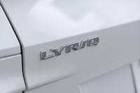車名の「LYRIQ」とは、英語で歌詞、あるいは叙情詩の意味。クルマのキャラクターにマッチした、実に耽美な名称だ。