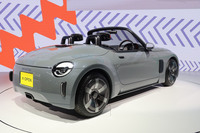 「K-OPEN」のボディーサイズは全長×全幅×全高=3395×1475×1230mm、ホイールベース=2265mm。