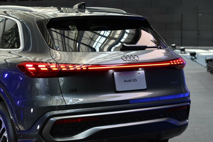 アウディQ5 TDIクワトロ150kWアドバンスト