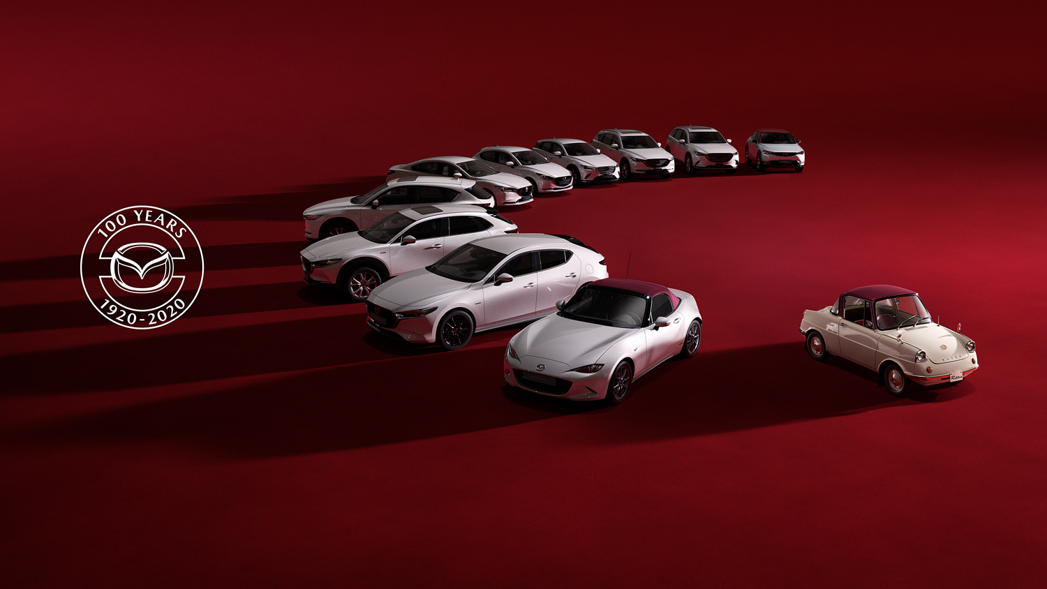 マツダの各車に創立100周年記念モデルが登場 白と赤のカラーリングが 