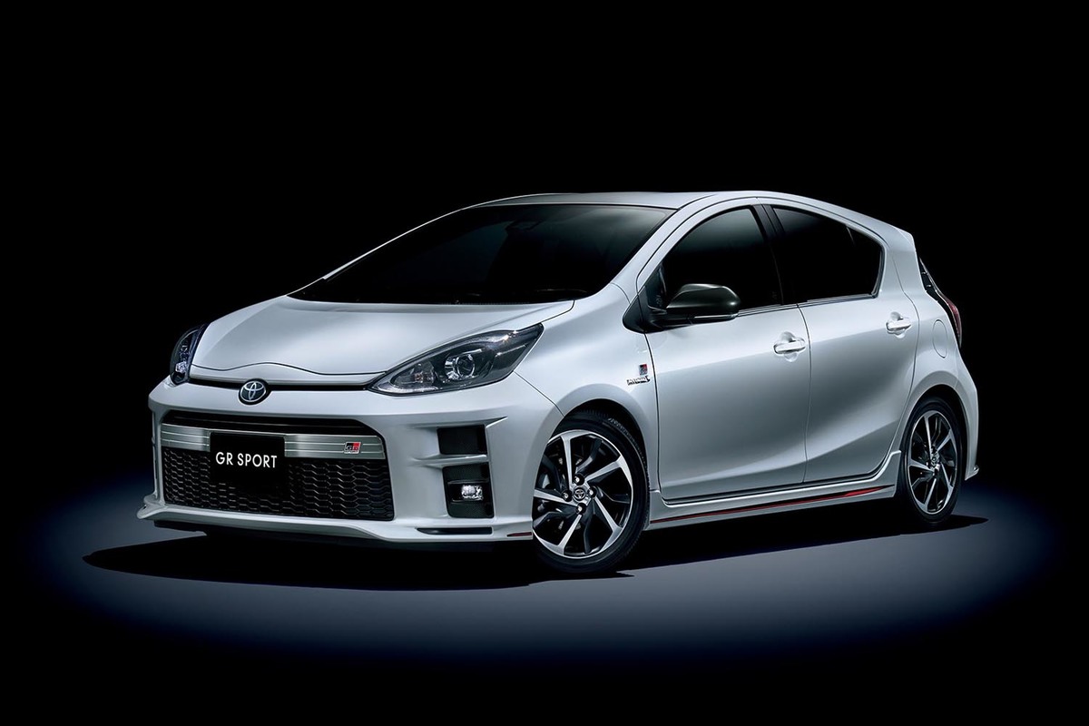 ドレスアップに安全装備の充実も トヨタが「アクア」の一部仕様を変更