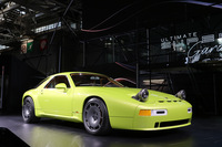 「ポルシェ928」をベースにレストモッドを手がけるナルドーヌの新作。2026年1月、パリ「アルティメートスーパーカーショー」で撮影。